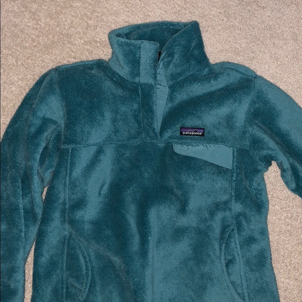 Patagonia women’s fuzzy pullover
